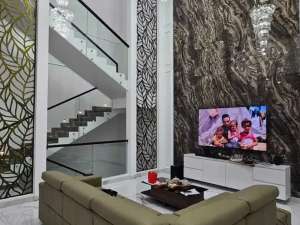 Rumah 3 Lantai Full Renovasi The Springs Scarlet Gading Serpong BSD City Tangerang Banten TULK lokasi di Tangerang Selatan Kota, tersedia melalui melalui situs Olx