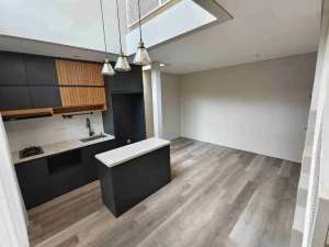 Rumah 3 Lantai Luas 105m Furnish Ciater Dekat BSD Bintaro lokasi di Tangerang Selatan Kota, tersedia melalui melalui situs Olx