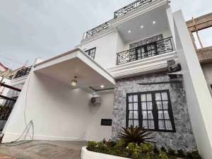 Rumah 3 Lantai Tanpa Dp Termurah Di Cimanggis Depok lokasi di Depok Kota, tersedia melalui melalui situs Olx