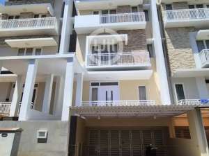 Rumah 4 Lantai Siap Huni di Sherwood Garden Residence, Kelapa Gading, Jakarta Utara lokasi di Jakarta Utara, tersedia melalui melalui situs Olx