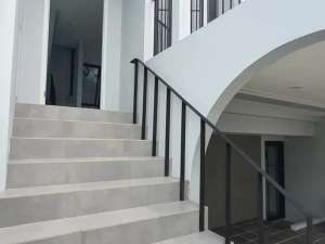 RUMAH AETHER HOOK MURAH BANGET 3 LANTAI lokasi di Tangerang Kab., tersedia melalui melalui situs Olx