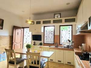 Rumah ALAM SUTRA TELAGA BIRU lokasi di Tangerang Kota, tersedia melalui melalui situs Olx