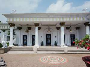 Rumah Aurora Mansion Di Northridge Golf Sentul City lokasi di Bogor Kab., tersedia melalui melalui situs Olx