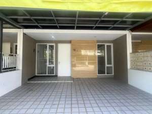 Rumah Bagus 1 lantai di komplek Cherry field, dekat pintu tol Buah batuBandung lokasi di Bandung Kota, tersedia melalui melalui situs Olx