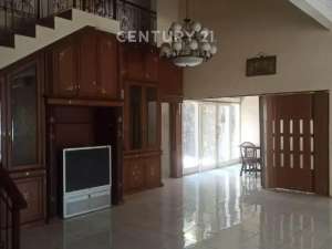 Rumah Bagus Berlokasi Di Cipinang Cempedak Jakarta Timur lokasi di Jakarta Timur, tersedia melalui melalui situs Olx