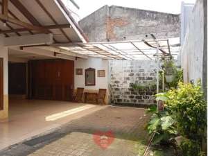 Rumah Bagus dan Asri di Jl Andara Ujung, Cinere, Depok lokasi di Depok Kota, tersedia melalui melalui situs Olx