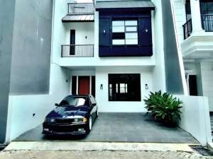 rumah bagus layout menarik, askes 2 mobil di ciganjur jakarta selatan lokasi di Jakarta Selatan, tersedia melalui melalui situs Olx