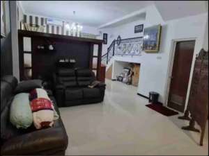 Rumah Bagus Murah Furnished Gayung kebonsari Surabaya dekat ahmad yani, royal Plaza lokasi di Surabaya Kota, tersedia melalui melalui situs Olx