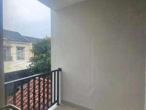 Rumah Bagus Rapi Siap Huni Villa Melati Mas Pamulang lokasi di Tangerang Selatan Kota, tersedia melalui melalui situs Olx