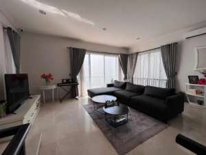 Rumah Bagus Siap Huni Dalam Komplek River Valley Cirendeu lokasi di Tangerang Selatan Kota, tersedia melalui melalui situs Olx