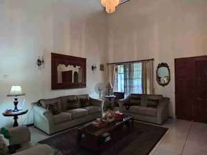 Rumah Bagus Siap Huni Desain Tropis Di Kalibata Utara lokasi di Jakarta Selatan, tersedia melalui melalui situs Olx