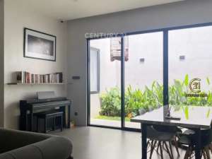 Rumah Bagus Siap Huni Harga Menarik Di Bintaro Sektor 3 lokasi di Jakarta Selatan, tersedia melalui melalui situs Olx