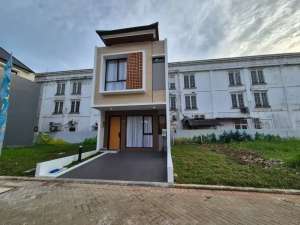 Rumah Baru 2 Lantai 3 Kamar Tidur Angsuran 5 Jutaan di Modernland Tangerang lokasi di Tangerang Kota, tersedia melalui melalui situs Olx