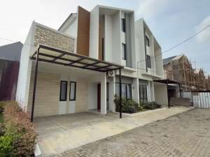 Rumah Baru 2 Lantai Kota Bekasi Free PPN Dekat Summarecon Bekasi lokasi di Bekasi Kota, tersedia melalui melalui situs Olx