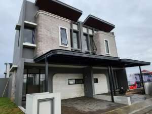 Rumah Baru 2 Lantai Tepi Danau Area Bebas Banjir dan Sudah Dilengkapi Full Smart Home, DP 0 Cicilan Mulai 4 Jutaan, Akses Lokasi Strategis 5 Menit dari Pintu Tol JORR di Bekasi - Free PPNBebas Biaya Biaya lokasi di Bekasi Kab., tersedia melalui melalui situs Olx