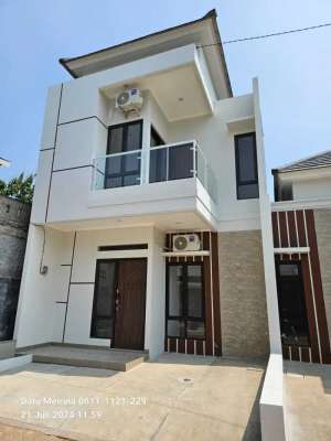 Rumah Baru 2 LT Tanpa DP Dekat Stasiun Pocin 15 Menit ke LRT Cibubur lokasi di Jakarta Timur, tersedia melalui melalui situs Olx