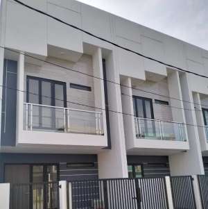 rumah baru 2lt 600 jt an 3 kamar Surabaya Gunung anyar , tersedia melalui melalui situs Olx