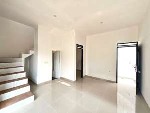 Rumah Baru Cluster Mainroad Di Tanimulya Cimahi Ngamprah Bandung Barat lokasi di Cimahi Kota, tersedia melalui melalui situs Olx