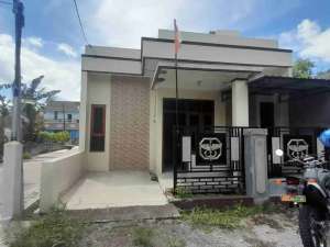 rumah baru dijual solo belakangkopasus kartasura lokasi di Sukoharjo Kab., tersedia melalui melalui situs Olx