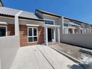 Rumah baru gress mepet surabaya lokasi di Surabaya Kota, tersedia melalui melalui situs Olx