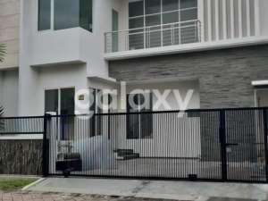Rumah Baru gress Regency 21 surabaya lokasi di Surabaya Kota, tersedia melalui melalui situs Olx