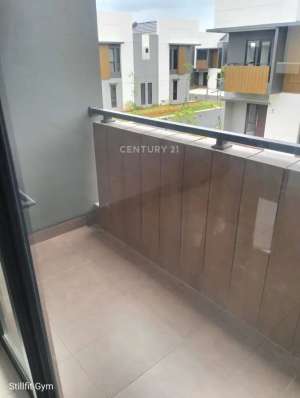 Rumah Baru Lokasi Strategis Di Sumarecon Crown Gading Bekasi lokasi di Jakarta Utara, tersedia melalui melalui situs Olx