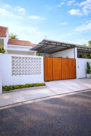 RUMAH BARU MANAHAN BANJARSARI PROLIMAN SUMBER SABA BUANA SOLO KOTA lokasi di Surakarta Kota, tersedia melalui melalui situs Olx