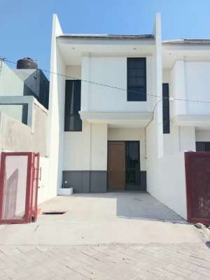 Rumah Baru Minimalis 2 lantai Siap Huni Medokan Sawah Rungkut dkt UPN lokasi di Surabaya Kota, tersedia melalui melalui situs Olx