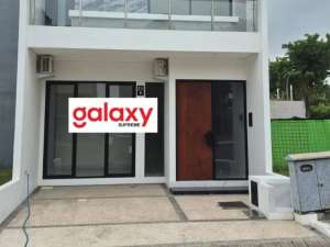Rumah Baru Minimalis Di Grand Island Pakuwon City lokasi di Surabaya Kota, tersedia melalui melalui situs Olx