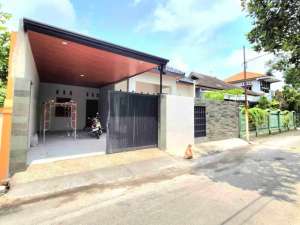 Rumah Baru Strategis Banyuanyar Banjarsari SOLO Surakarta lokasi di Surakarta Kota, tersedia melalui melalui situs Olx