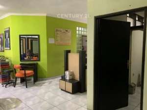 Rumah Bekas Salon Cocok Utk Tempat Usaha Sumbersari Ciparay lokasi di Bandung Kota, tersedia melalui melalui situs Olx