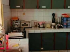 Rumah Belanda dan Kos Kost Heritage C Jl. Cipunagara lokasi di Bandung Kota, tersedia melalui melalui situs Olx