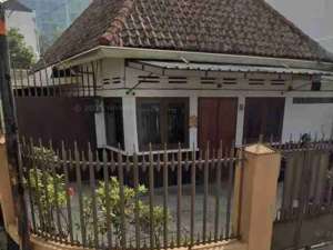 Rumah Belanda Hook Sayap BragaKlasik, PrestisiusBebas Dipugar lokasi di Bandung Kota, tersedia melalui melalui situs Olx
