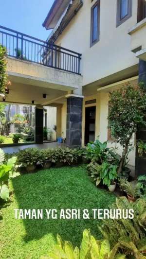 rumah bintaro permai ada kolam renang pribadi lokasi di Jakarta Selatan, tersedia melalui melalui situs Olx