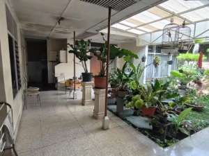 Rumah Bisa Untuk Usaha Strategis di Mainroad Pajajaran Bandung lokasi di Bandung Kota, tersedia melalui melalui situs Olx