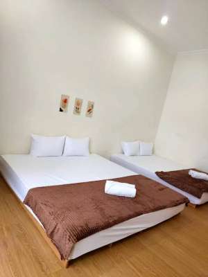 Rumah Bonus Furniture Lingkungan Perumahan dekat JEC lokasi di Bantul Kab., tersedia melalui melalui situs Olx