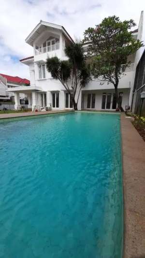 Rumah Brandnew Puri mutiara Cipete selatan antasari Jaksel lokasi di Jakarta Selatan, tersedia melalui melalui situs Olx