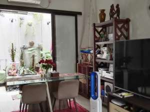 Rumah Cantik 2 Lantai dalam Perumahan Gaharu Tapos Depok lokasi di Depok Kota, tersedia melalui melalui situs Olx