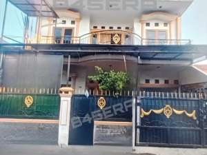 Rumah Cantik 2 Lantai di Rawamangun Jakarta Timur lokasi di Jakarta Timur, tersedia melalui melalui situs Olx