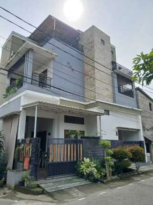 RUMAH CANTIK 3 LANTAI SIAP HUNI DI DASANA INDAH lokasi di Tangerang Kab., tersedia melalui melalui situs Olx