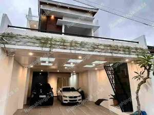 rumah cantik di perumahan elit jalan Parangtritis km 5 lokasi di Yogyakarta Kota, tersedia melalui melalui situs Olx