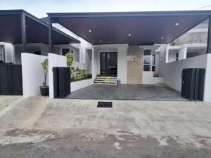 RUMAH CANTIK TANAH LUAS, SIAP HUNI DEKAT SMA NEGERI 2 NGAGLIK lokasi di Sleman Kab., tersedia melalui melalui situs Olx