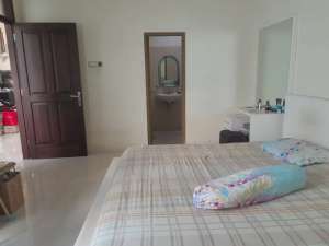 RUMAH Central Park AYani FULL FURNISHED Kualitas Jempolan lokasi di Surabaya Kota, tersedia melalui melalui situs Olx