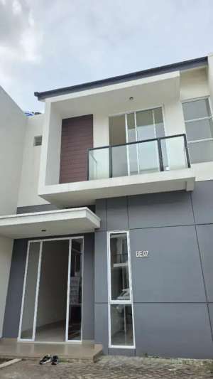 Rumah central park juanda lokasi di Sidoarjo  Kab., tersedia melalui melalui situs Olx