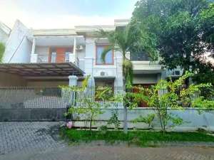 Rumah Central Park Mulyosari Carport 2 Garasi 2 lokasi di Surabaya Kota, tersedia melalui melalui situs Olx