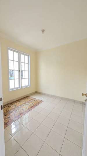 Rumah Citra Gran Cibubur bersihrapih lokasi di Bekasi Kota, tersedia melalui melalui situs Olx