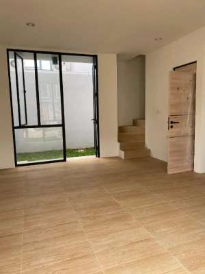 rumah Cluster baru nyaman cendana parc lippo karawaci lokasi di Tangerang Kota, tersedia melalui melalui situs Olx