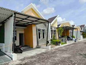 Rumah Cluster Cantik Dekat Alana Hotel lokasi di Karanganyar Kab., tersedia melalui melalui situs Olx