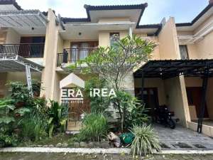 RUMAH CLUSTER DISEWAKAN DI SOLO COLOMADU DEKAT SUPERINDO, RS JIH lokasi di Karanganyar Kab., tersedia melalui melalui situs Olx