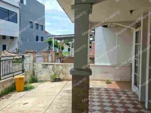 Rumah Cluster DisewakanDijual Cikupa lokasi di Tangerang Kab., tersedia melalui melalui situs Olx